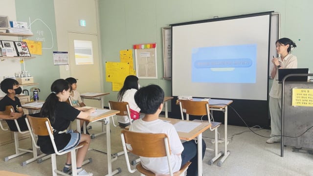 안랩이 7월 6일(목) 수정청소년수련관에서 수련관의 ‘초등청소년 방과후아카데미’ 프로그램에 참여하는 초등학생을 대상으로 정보보호 교육을 진행했다